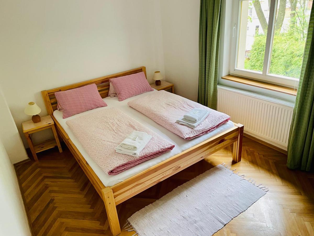 Pension Family Карлови Вари Екстериор снимка